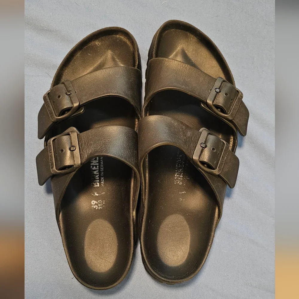 GUC! Birkenstock Arizona Essentials EVA - Black - Size 39 - Picture 9 of 10
